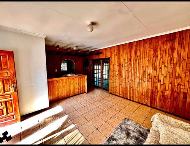 3 BEDROOM HOUSE FOR SALE IN THERESA PARK